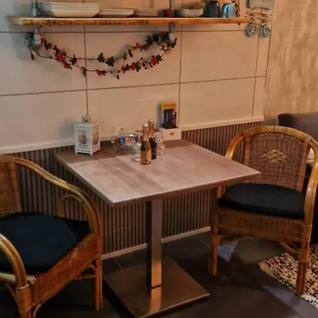 Noorderster Aan Zee 아파트 *